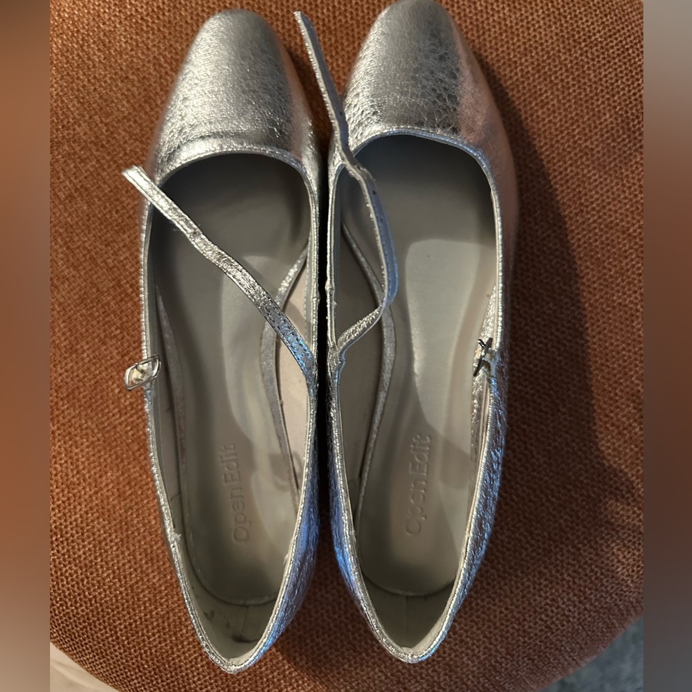 Brand New Open Edit Nordstrom Silver Flats for Women